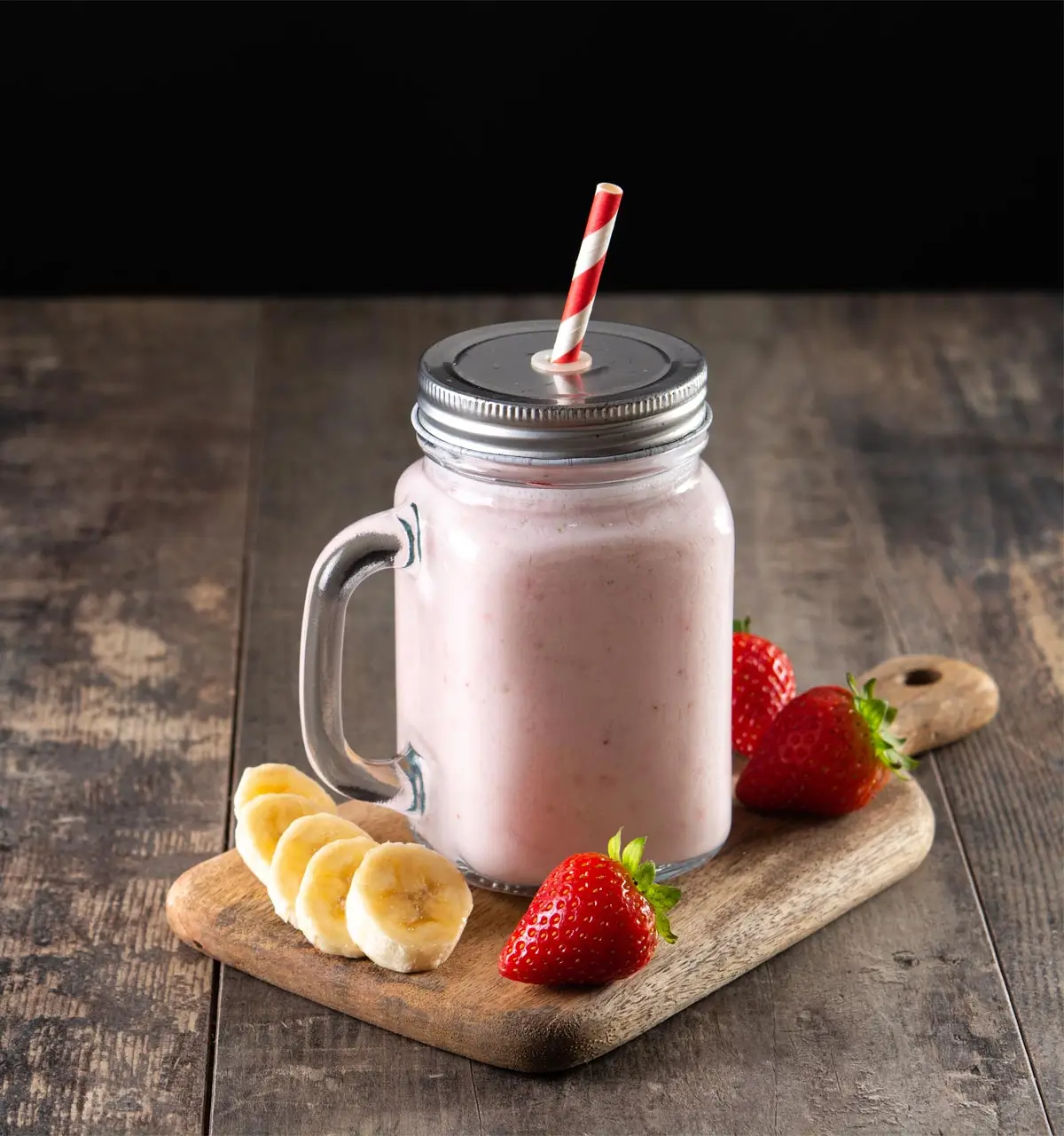 Banana strawberry smoothie
