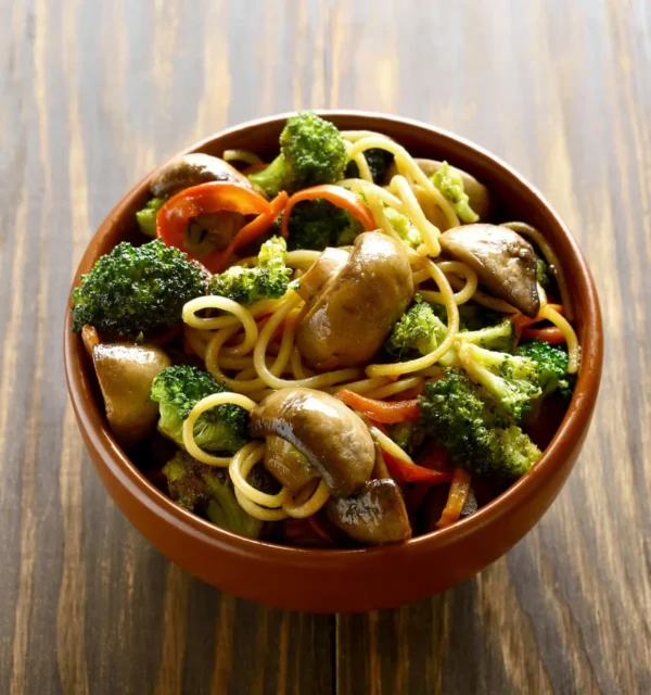 Vegetable stir fry pasta